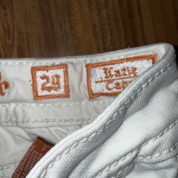 Rock Revival Women’s Katie Rhinestone White Size 29 Stretch Capri Jeans -FLAW- - Picture 5 of 9